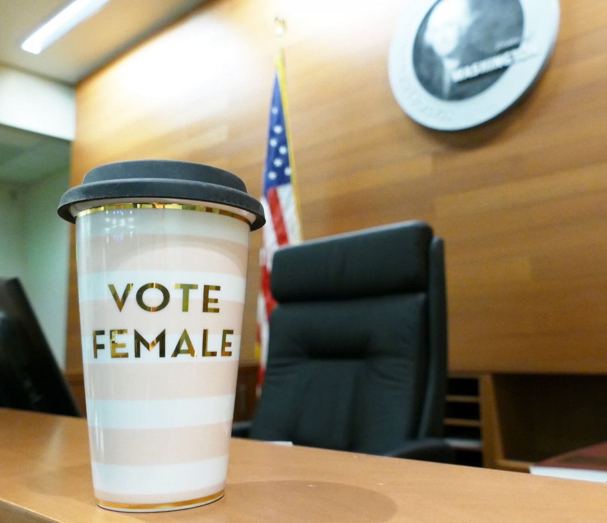 orig_vote_female_mug_online_2